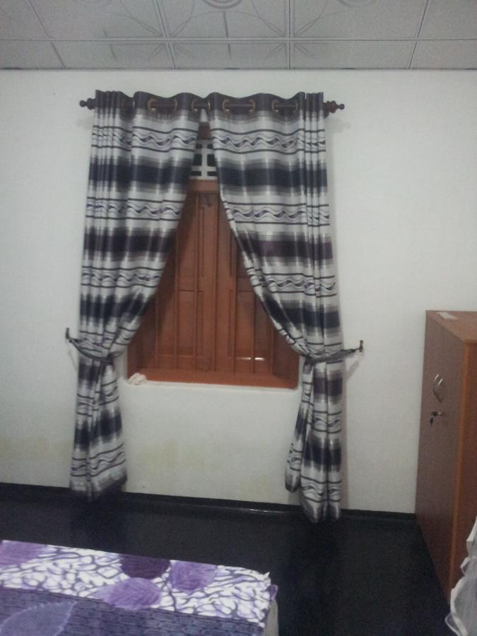 Ami Place Rooms With Kitchen Hikkaduwa Esterno foto
